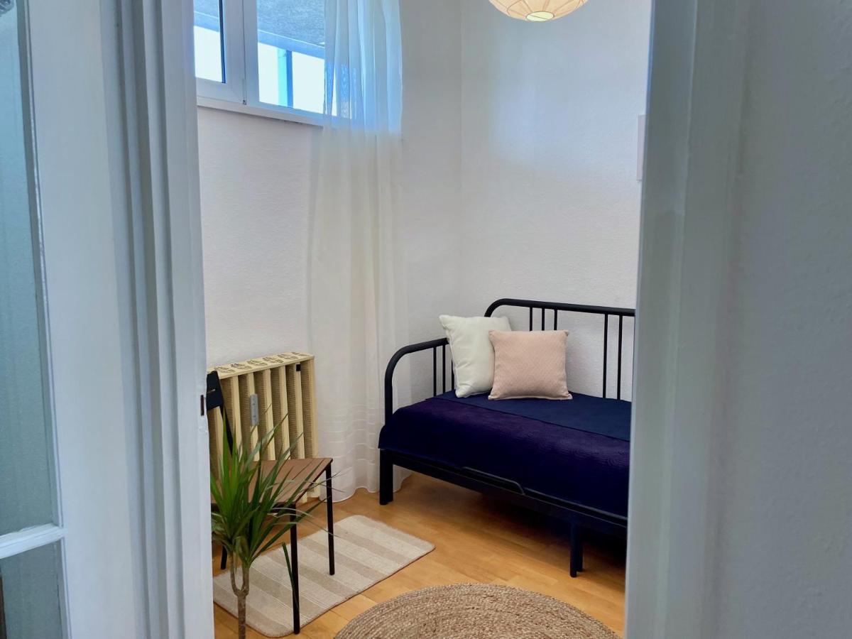 Nosztalgia Apartman Apartment Veszprém Екстериор снимка